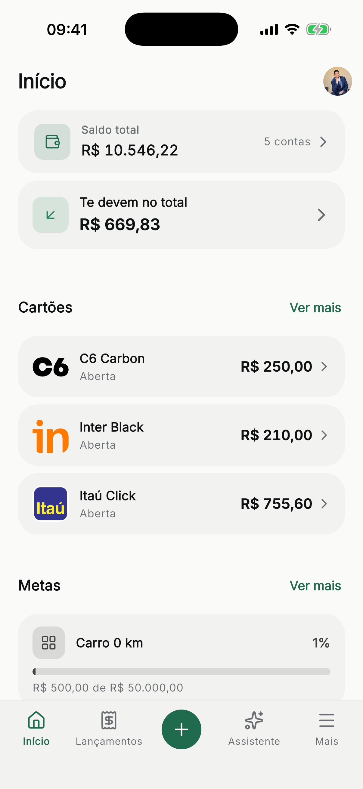 Tela inicial do Centavix mostrando saldo total, o que te devem, os cartões e as metas